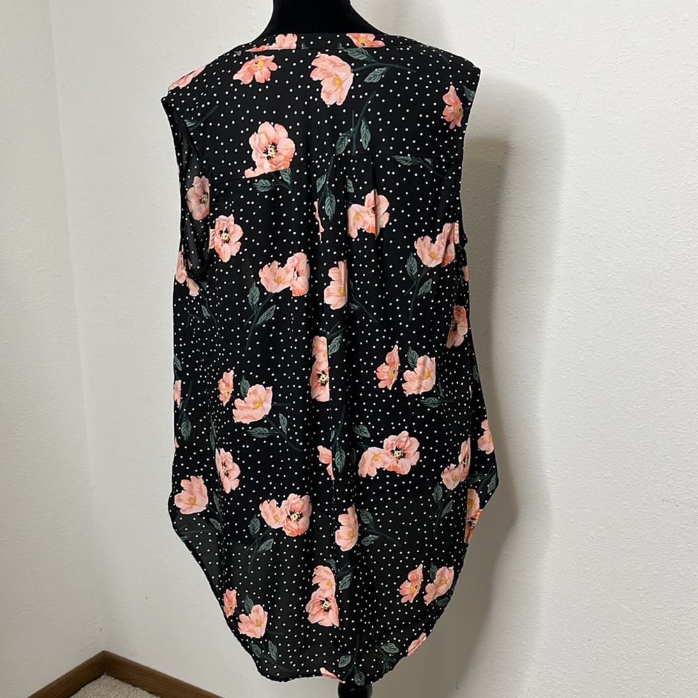 Torrid Harper size 1 sleeveless semi-sheer button-up floral blouse - Picture 5 of 11
